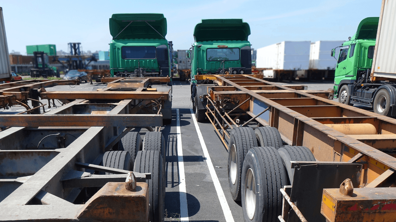 Container-Chassis: für mobile Wechselbrücken und Container